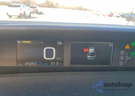 2018 Toyota Prius z USA, uszkodzony, nr VIN JTDKBRFU6J3587693